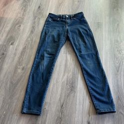 William rast slim leg jeans  size 4
