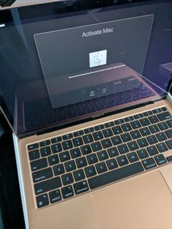 MacBook air 13 inch 2020
