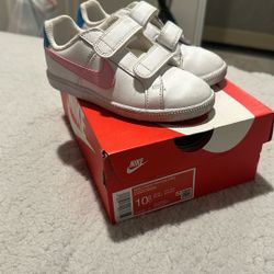 Girls Size 10 Nikes Like New 