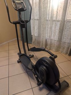 Elliptical - Pro Form Space Saver 695