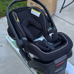 Graco Snugride SnugLock 35 LX Car Seat
