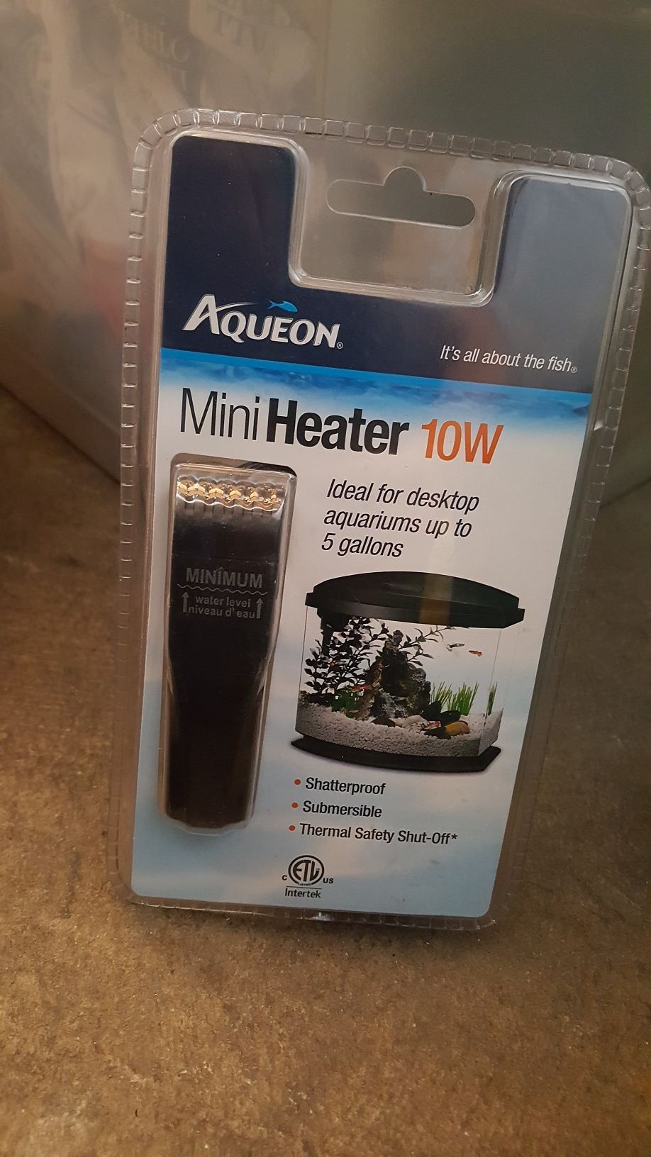 Aqueon Mini Heater is ideal for desktop aquariums ♡