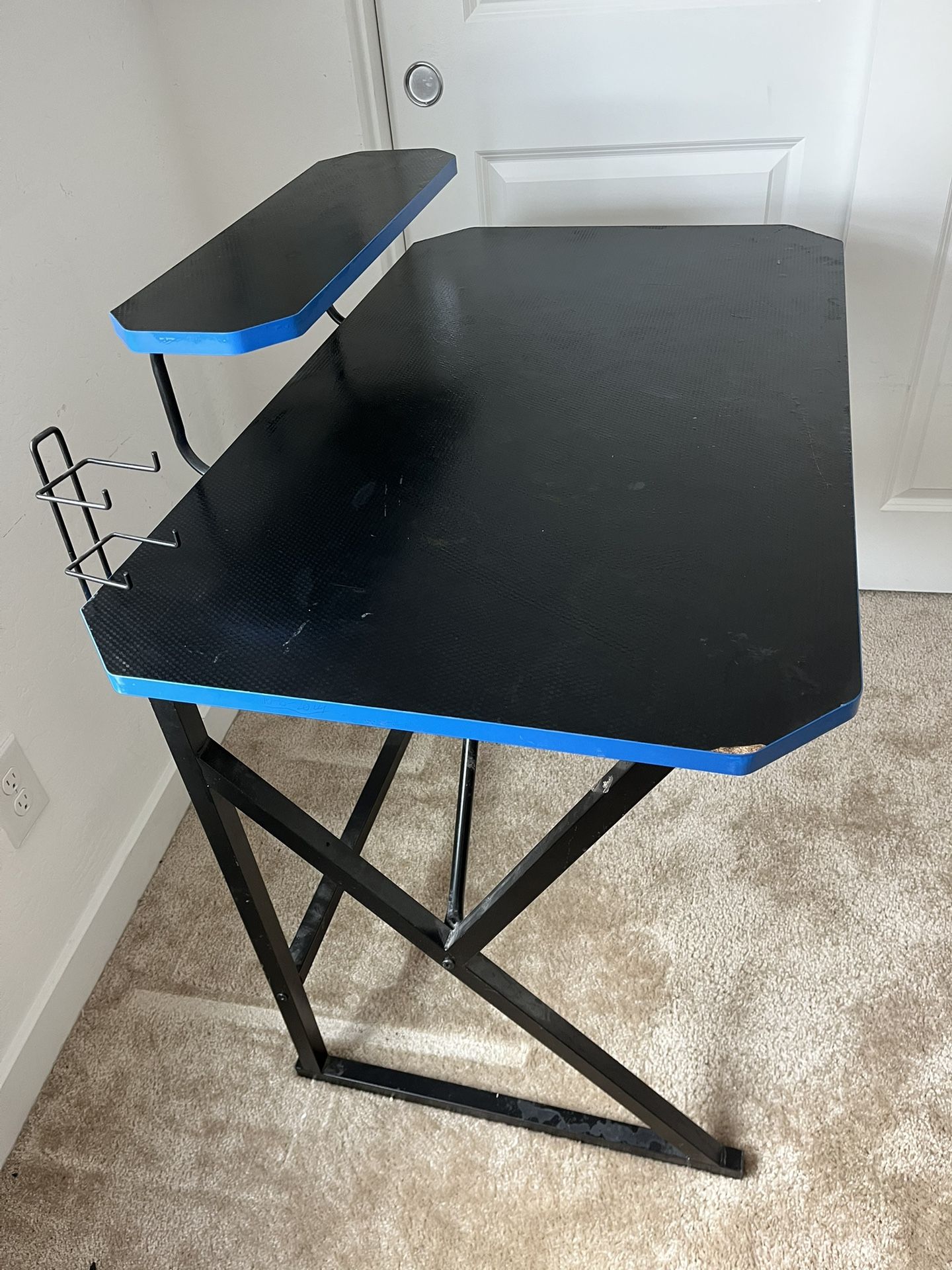 Blue\Black Desk