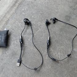 Jaybird X3 Wireless Bluetooth Headphones with Charger (Broken, For Parts, Set of 2)