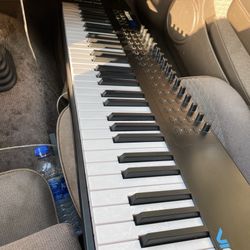 Alesis VI61
