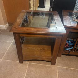 Free 2 End Tables And Coffee Table