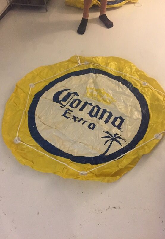 Corona inflatable raft