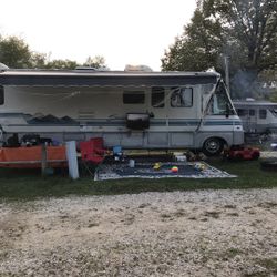 1994 Winnebago 34 RQ  Or Trade For travel Trailer