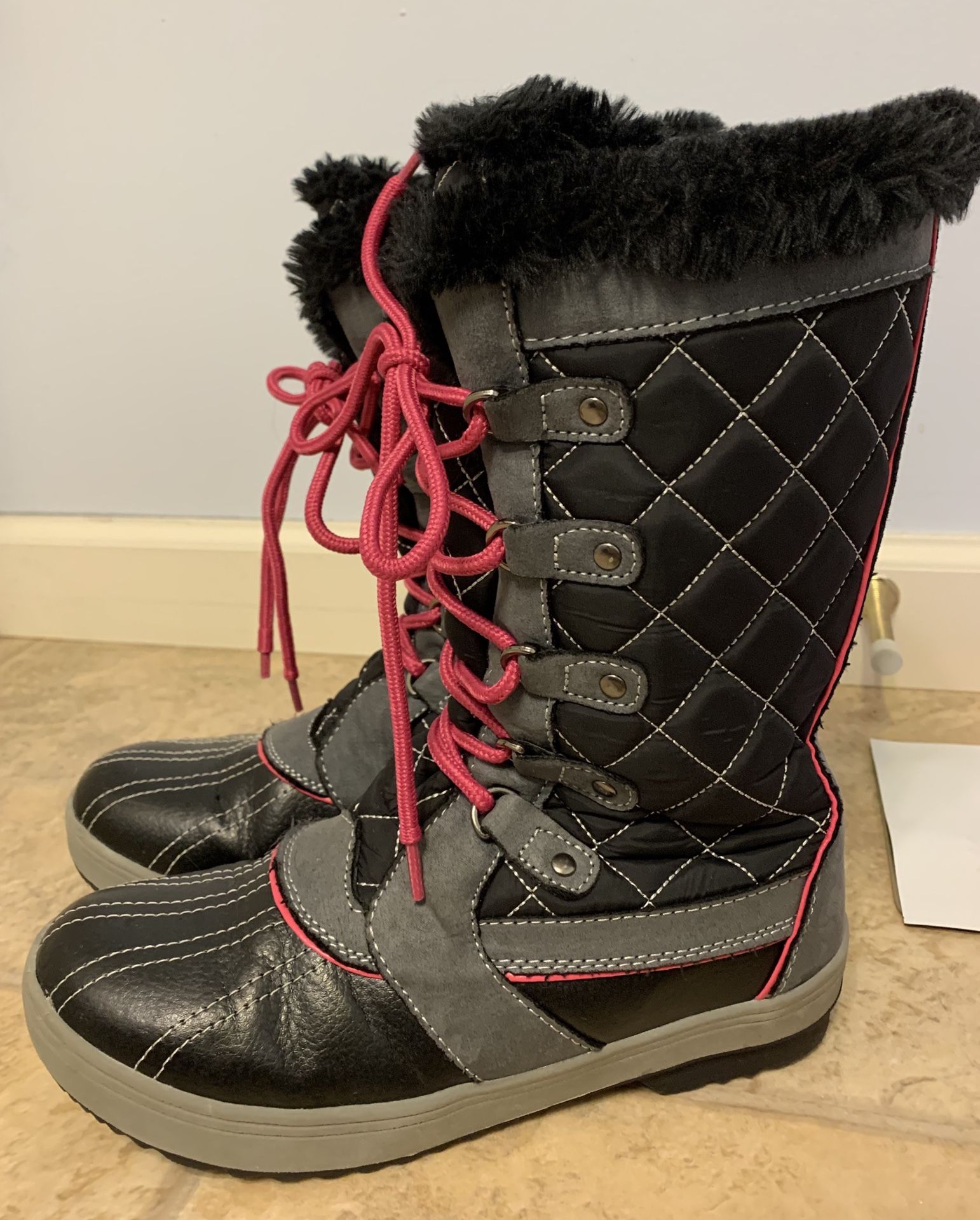 Girls Totes snow boots