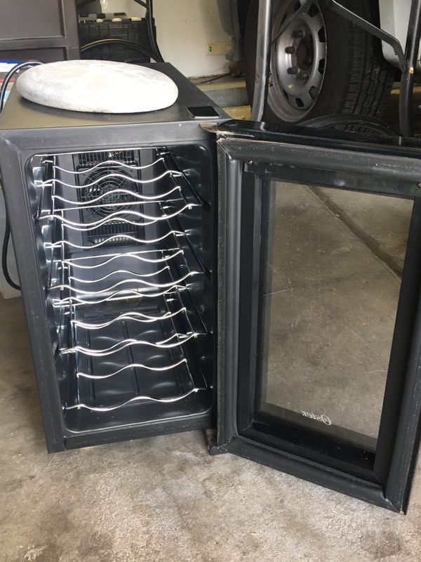 Oster 12 bottle wine cooler for Sale in Glendale, AZ OfferUp