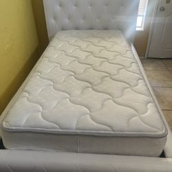 Twin Bed 
