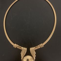Vintage Monet Gold Tone Choker necklace 