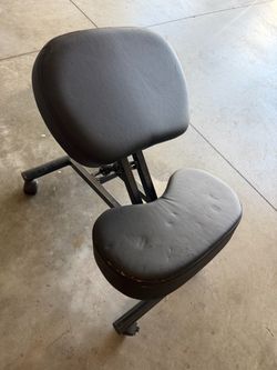 kneeling chair