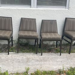 Dining Room Table + 4 Chairs (Need Gone Asap)