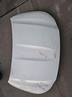 Toyota Highlander hood Oem