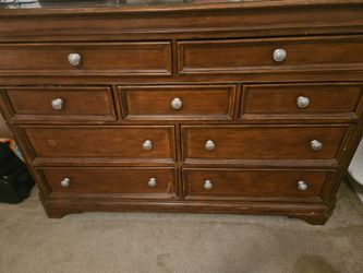 9 drawer dresser