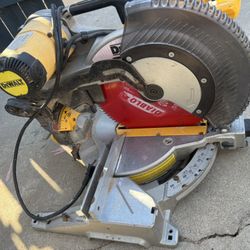 DeaWalt Miter Saw