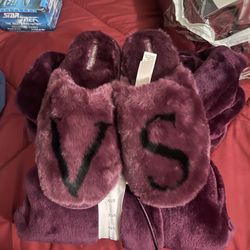 Victoria Secret Robe And Matching VS Slippers Brand New Never Worn. 