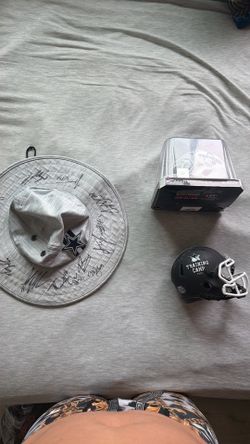 Signed Dallas cowboys stuff