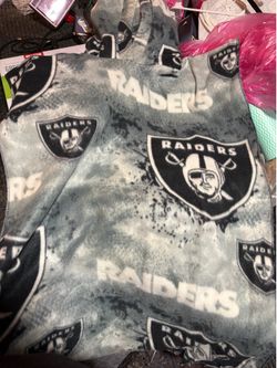 Raiders poncho