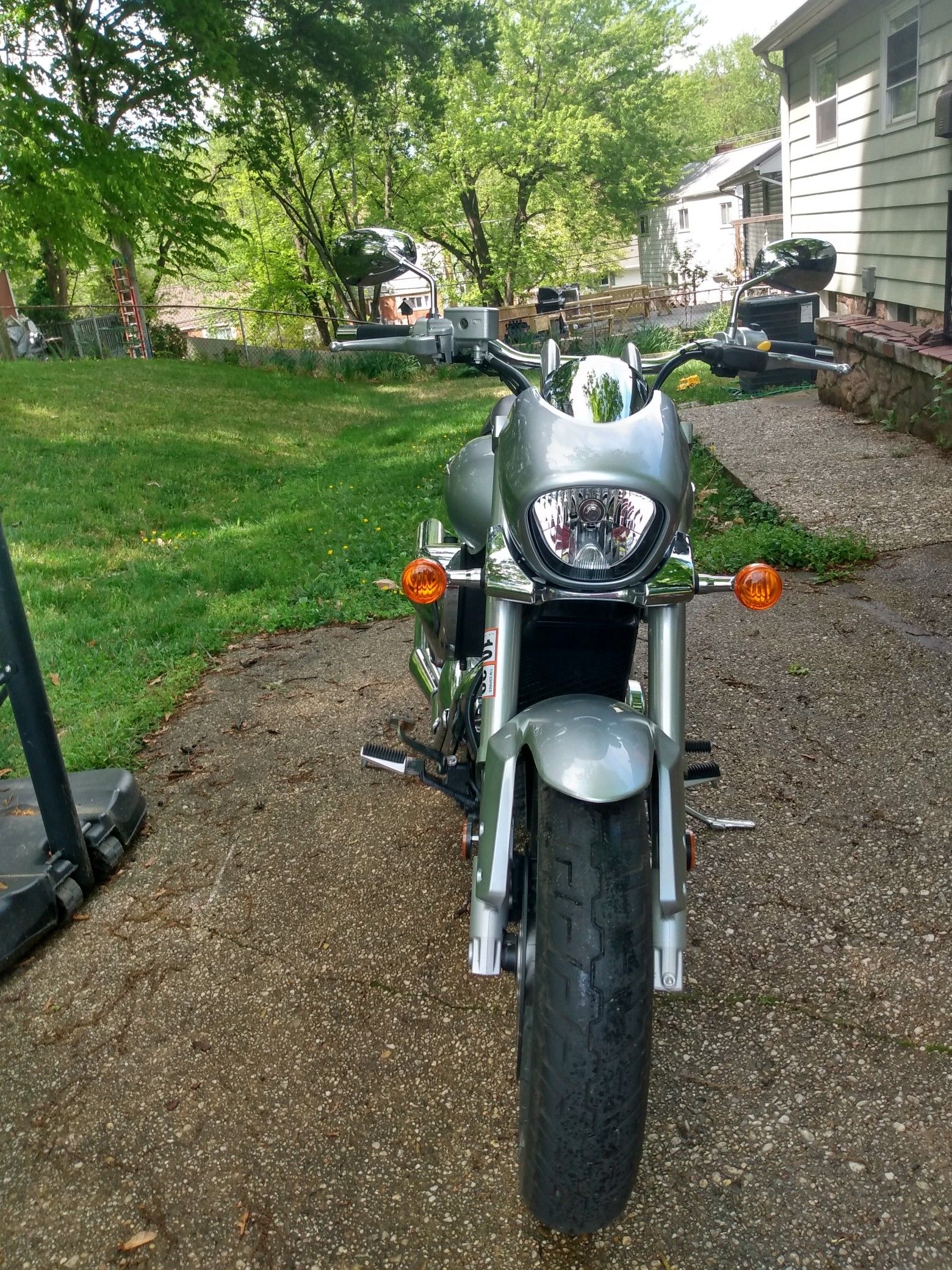 Suzuki boulevard m50