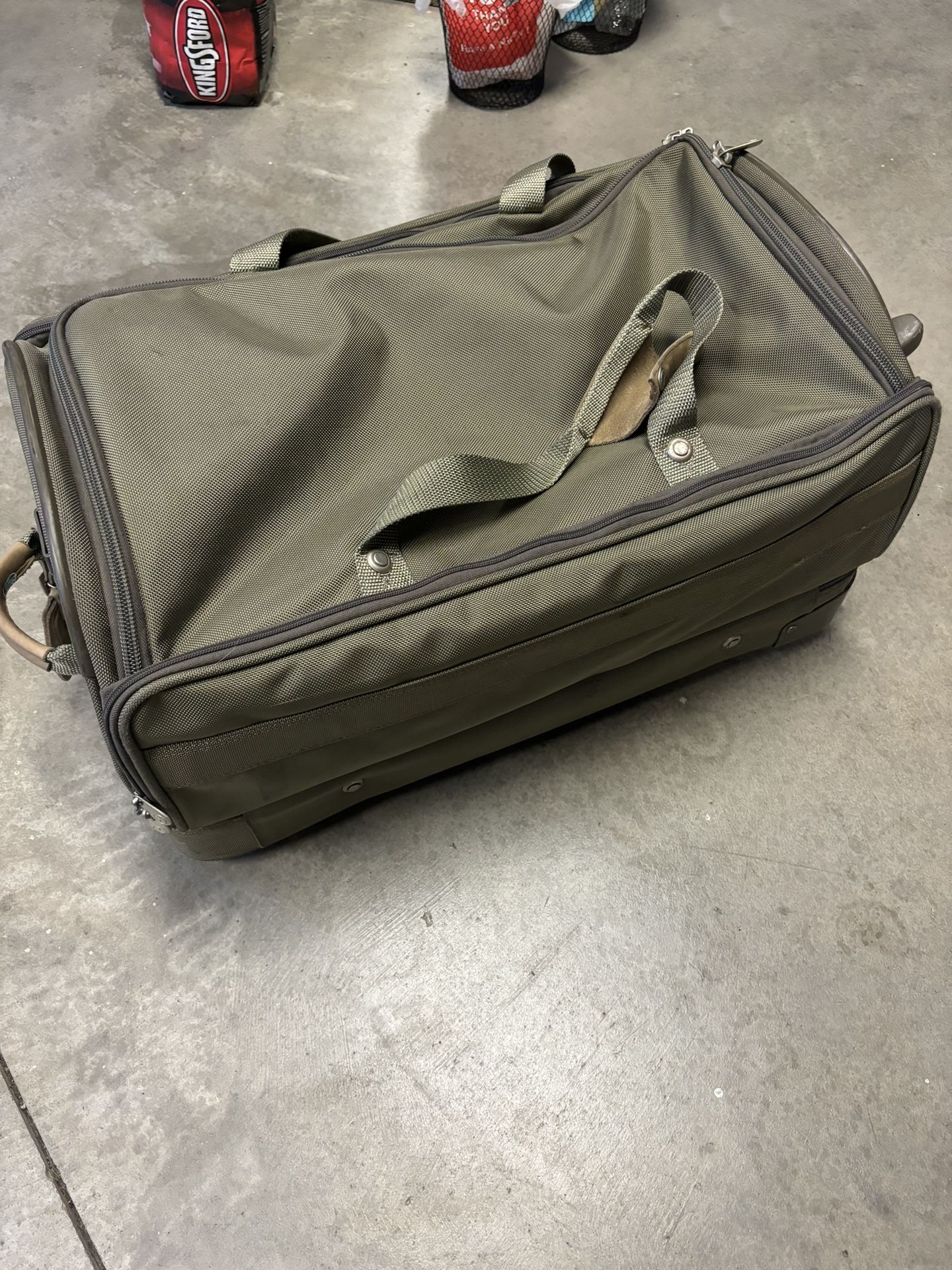 Briggs & Riley Travelware UWD626 Green 26" Upright Rolling Split Duffle Bag Luggage