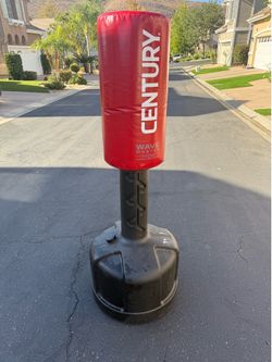 Century WaveMaster Freestanding Heavy Punching Bag – Great Condition