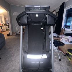 Pro Form Treadmill Excellent Condition 