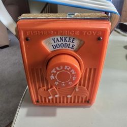 FISHER PRICE VINTAGE RADIO 1975