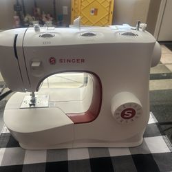 Singer Sewing Machine