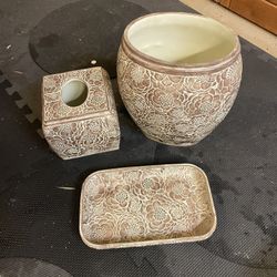 Bathroom Accessory Set