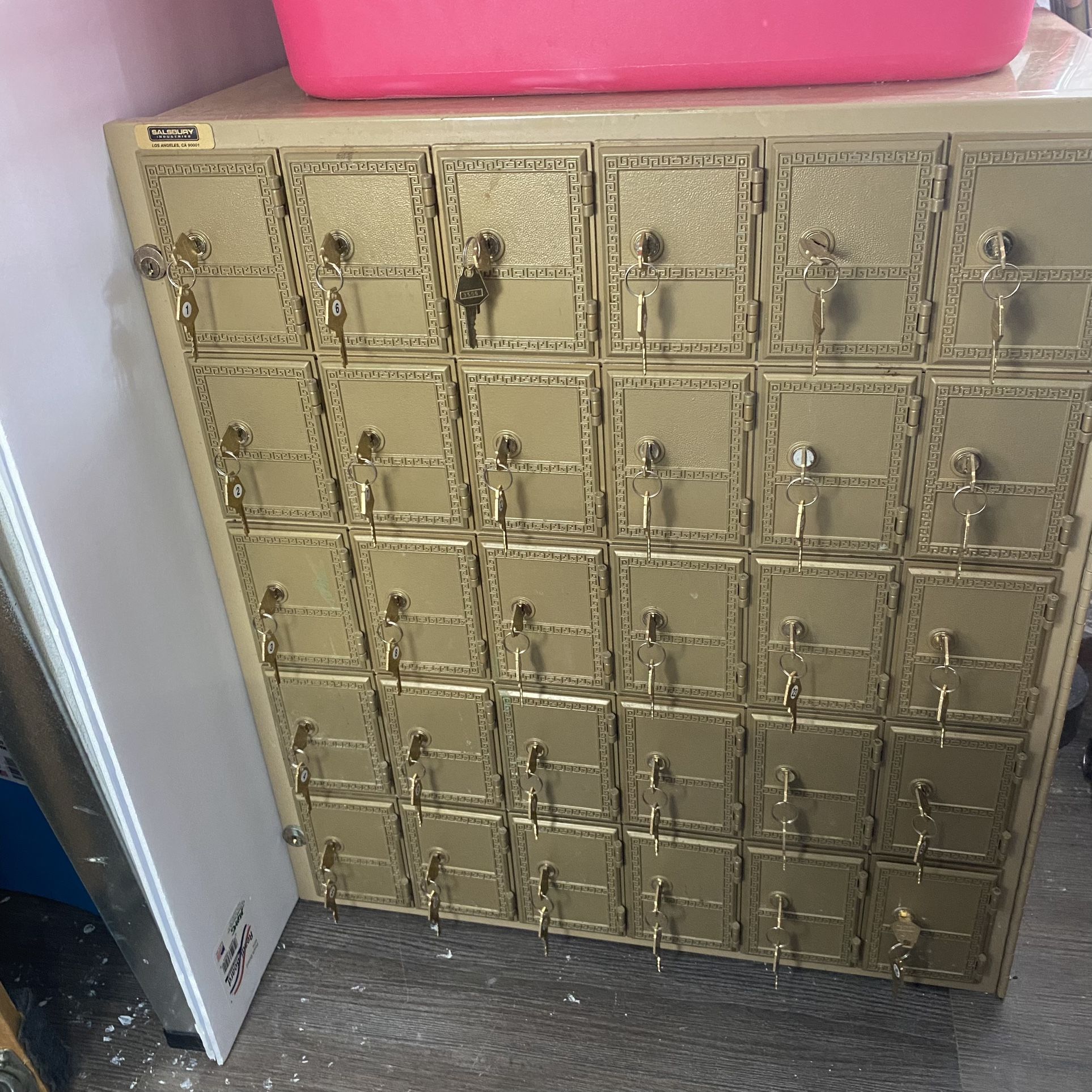 Locking Postal Mail Box