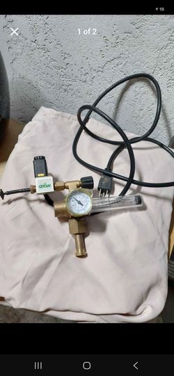 Grow CO2 Regulator with Solenoid and Flowmeter