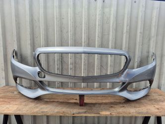 2015 2016 2017 2018 MERCEDES BENZ C CLASS C-CLASS C300 FRONT BUMPER COVER ORIGINAL USED