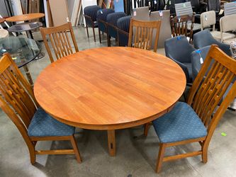 Vintage Mission Style Dining Room Set with Round Table and Upholstered Chairs (Set of 4)
