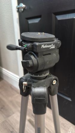 Sunpak ultra 7500 tripod
