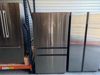 New Samsung Refrigerator Bespoke AI 4-Door French DoorBeverage 29 cu.ft.