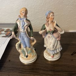 Figurines