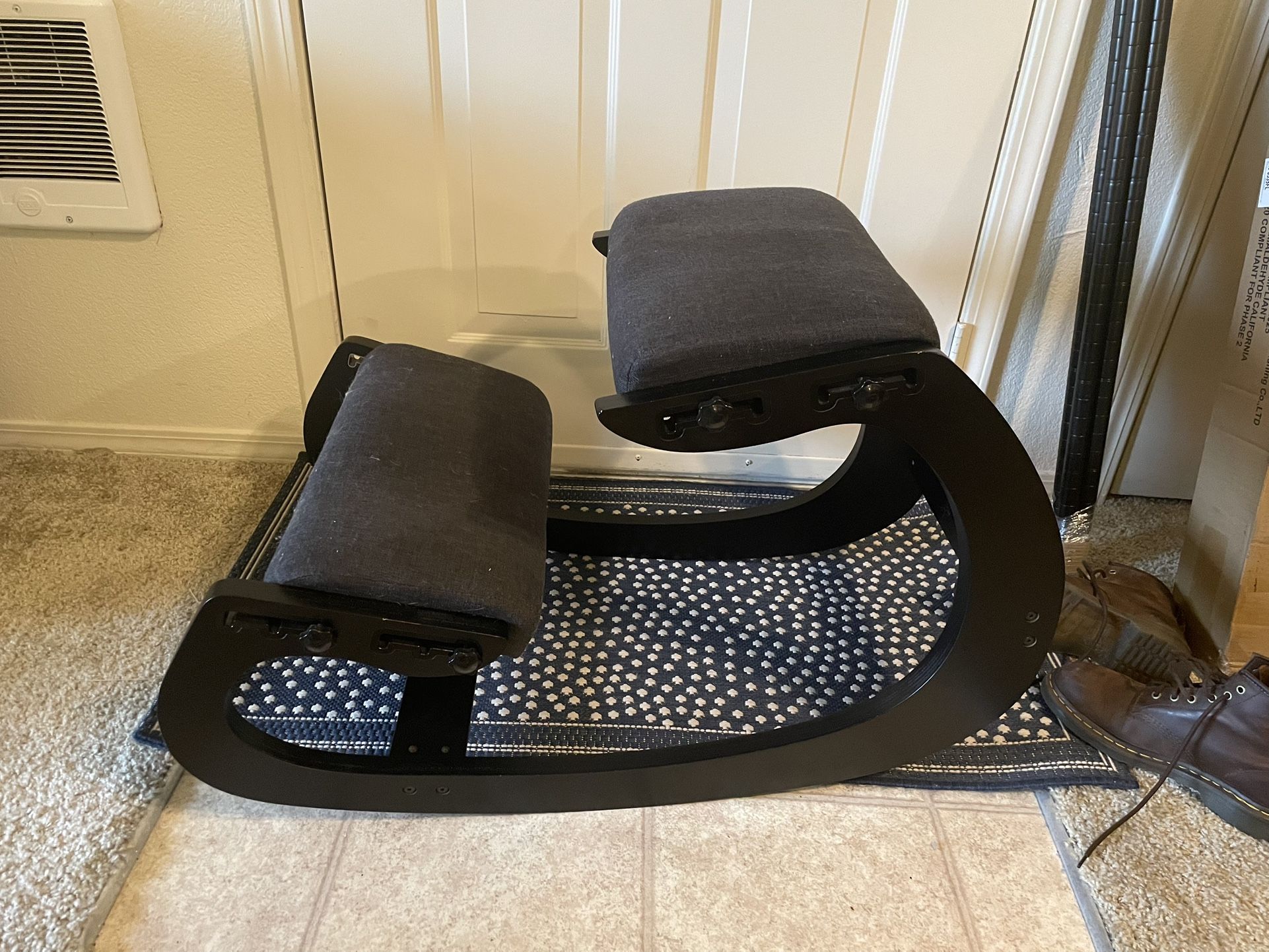 Adjustable Kneeling Chair