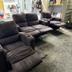 Like New Home Theater Recliner Set