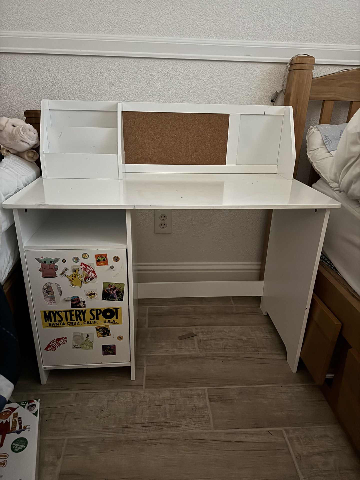 kids desk