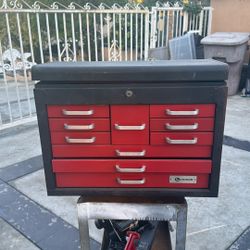 Lumidor Tool Chest