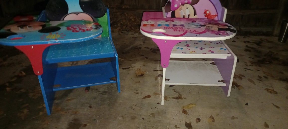 Mickey And Minney Wooden Toddler Desks
