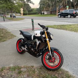 For Sale motorcycle FZ 09