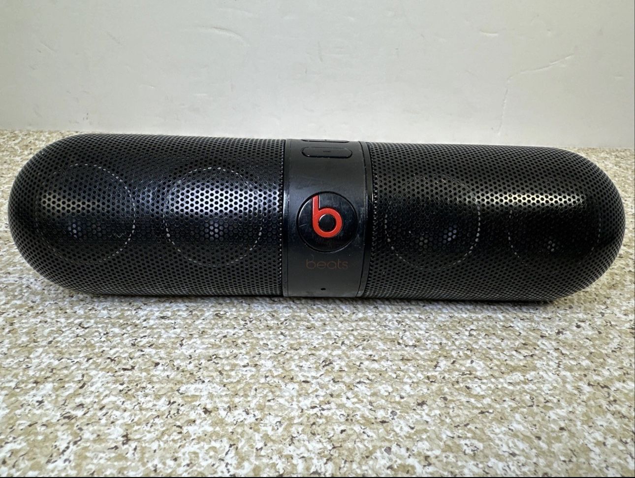Beats by Dr. Dre Pill 2.0Wireless Bluetooth Speaker Black Tested & Works