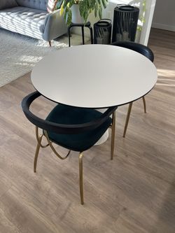 Mooi Container 90 Dining Table