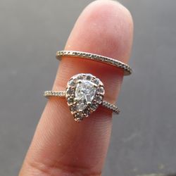 Women’s Diamond Wedding Rose Gold Tear Drop Ring 