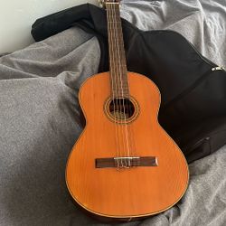 Guitarra Acústica De 6 Cuerdas  Clásica 