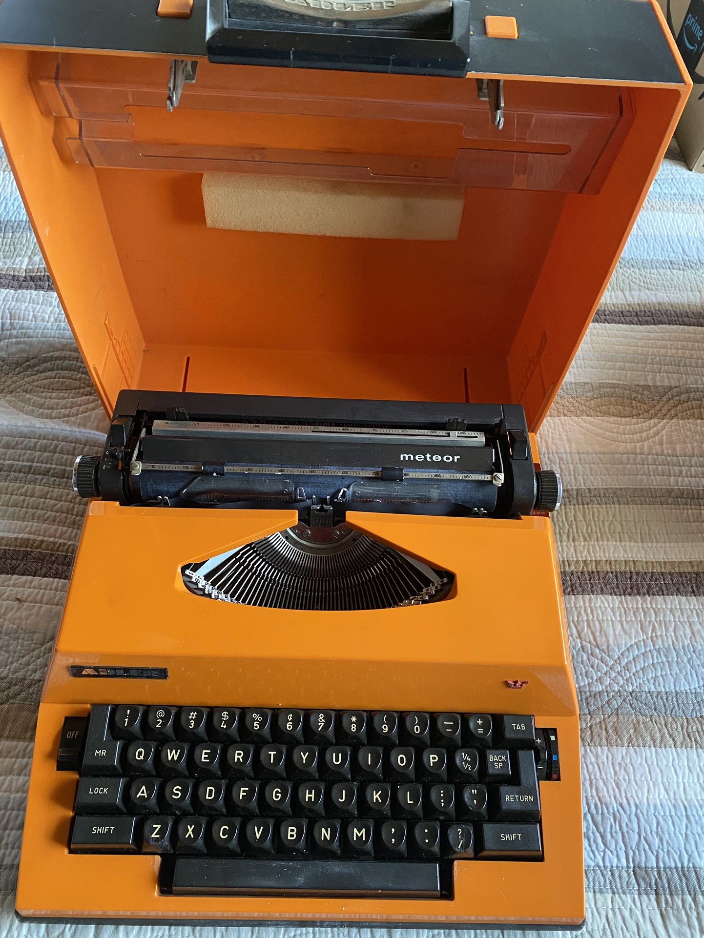 Vintage Meteor Adler Electric Typewriter