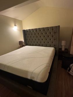 Tempur-Pedic ProAdapt Medium Hybrid Cal King + Tempur Bases + Luxe Upholstered Bed